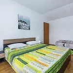 بيت للعطل Stunning In With Wifi بلومين